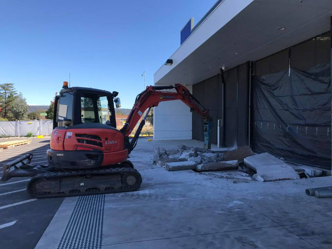 Excavate It Pty Ltd in Penrith, removing concrete for entrance to shopping centre.